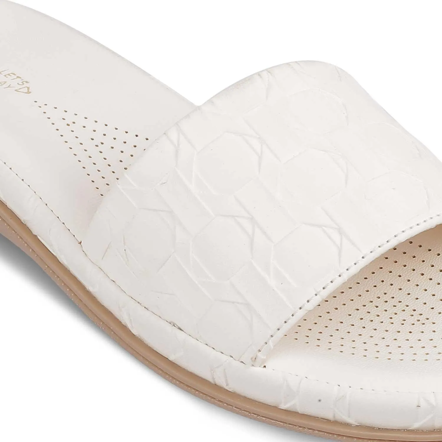 The Vienna White Women's Casual Flats Tresmode